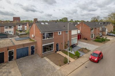 2-onder-1-kapwoning Magnolialaan 8 in Doesburg