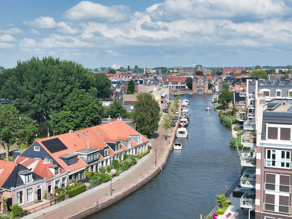 Tussenwoning Geeuwkade 48 in Sneek
