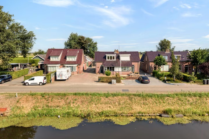 2-onder-1-kapwoning Parallelweg 90 in De Krim