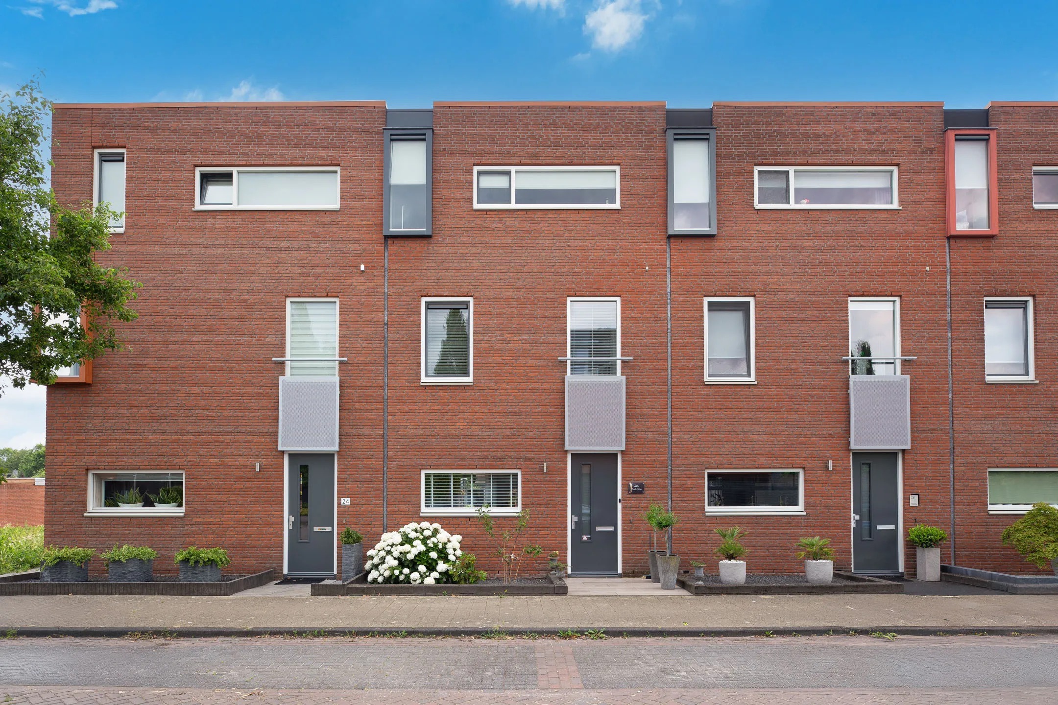 Tussenwoning Villa Dotterbloem 26 in Waalwijk