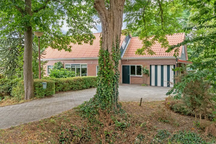 Vrijstaande woning Dwarsweg 3 in Bruchterveld