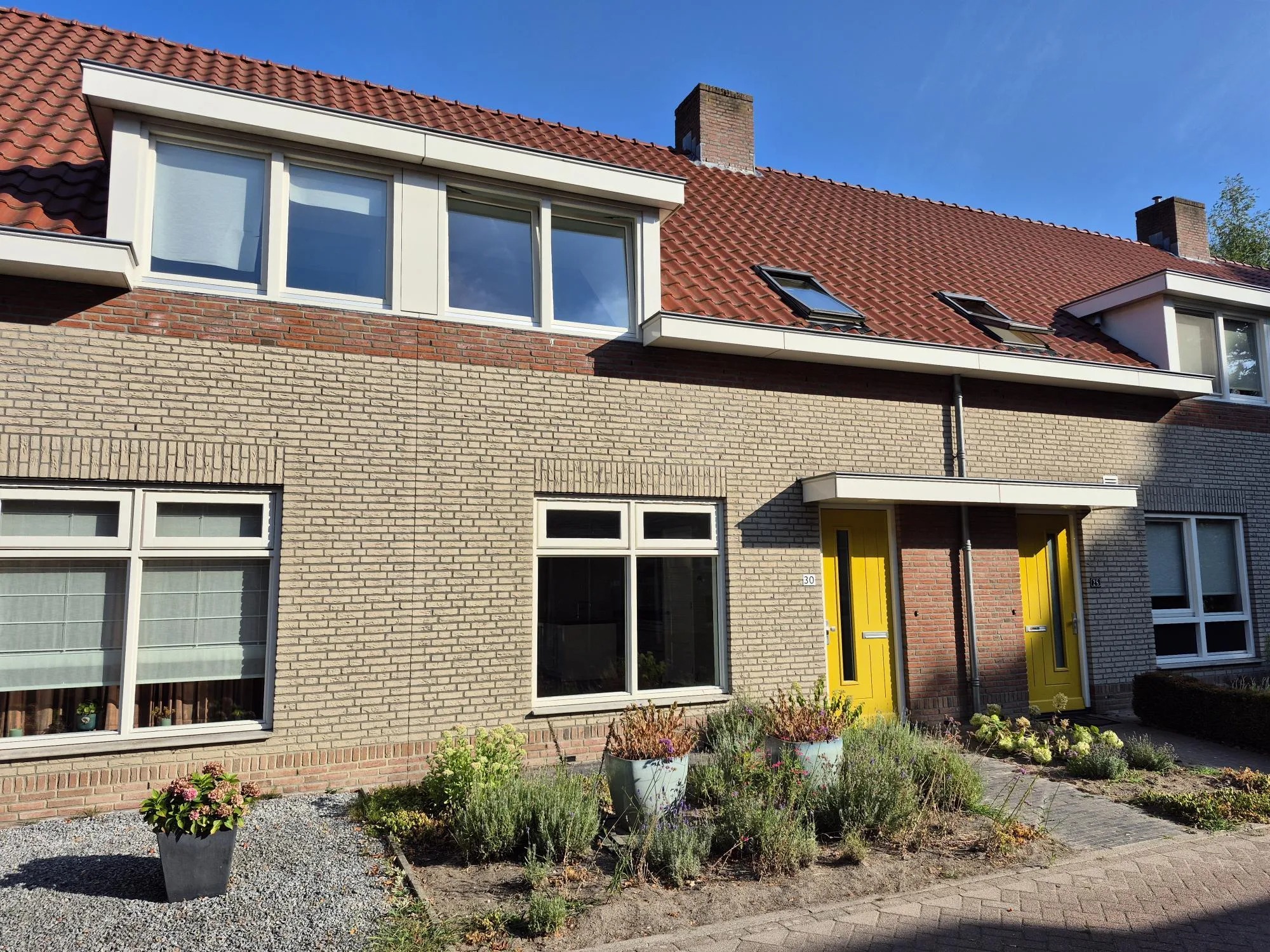 Tussenwoning Distelveld 30 in Wintelre