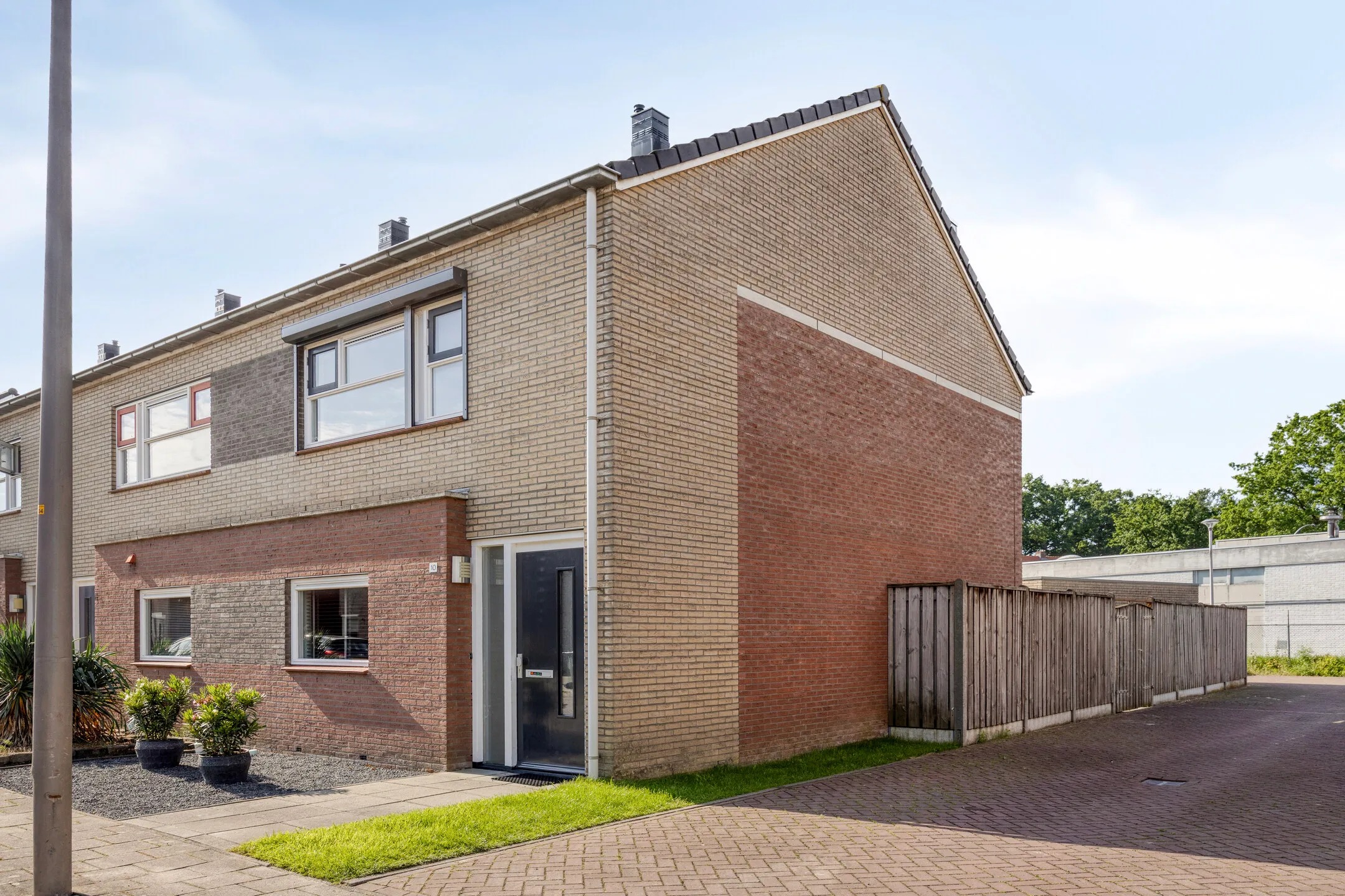 Hoekwoning Haghoeksweg 10 in Almelo