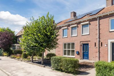 Eengezinswoning, tussenwoning De Witstraat 6 in Veldhoven