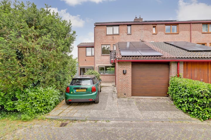 Hoekwoning Anna van Hensbeeksingel 142 Gouda