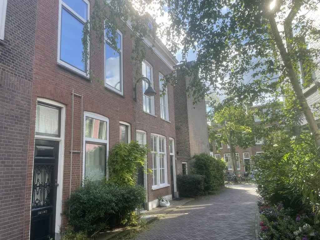 Tussenwoning Giststraat 16 in Delft