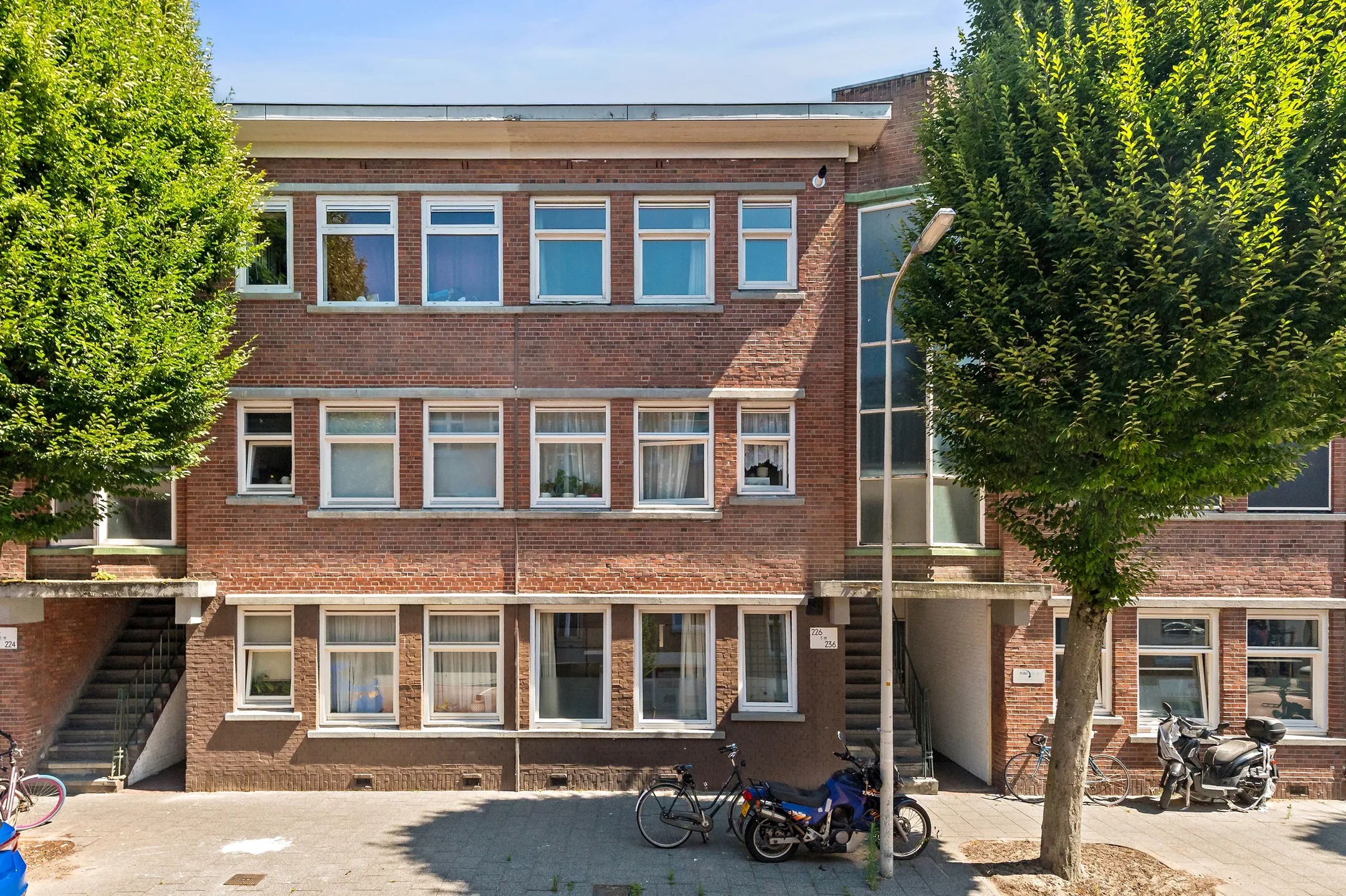 Portiekwoning Pasteurstraat 230 in Den Haag