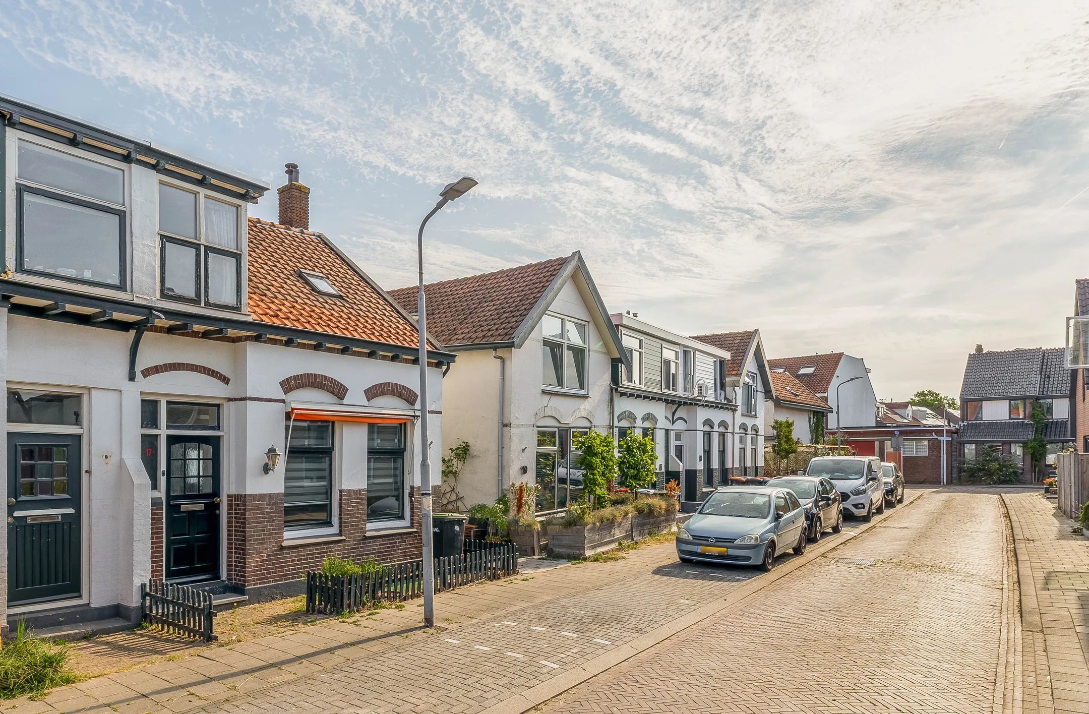 2-onder-1-kapwoning Emmastraat 17 in Krommenie