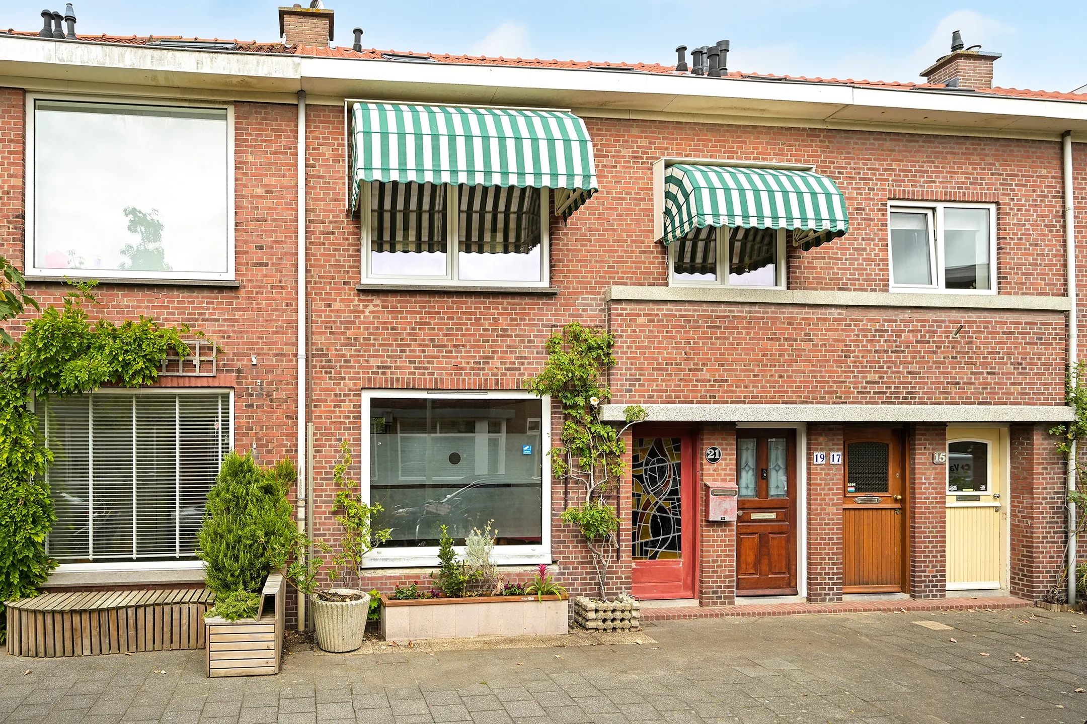 Benedenwoning Bruinbankstraat 21 in Den Haag