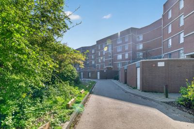 Bovenwoning Leusdenhof 349 in Amsterdam