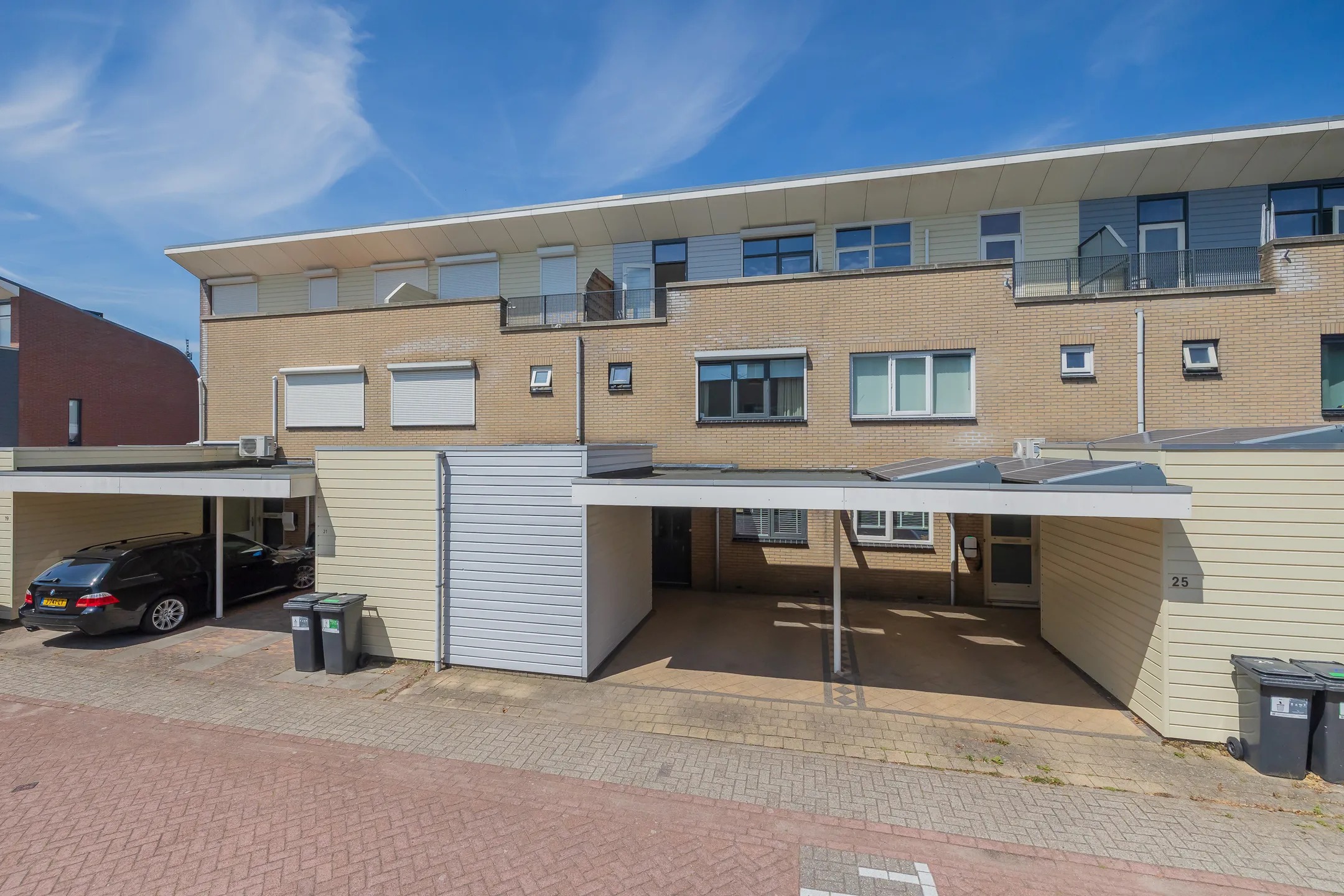 Tussenwoning Burgemeester Hermanslaan 23 in Hillegom