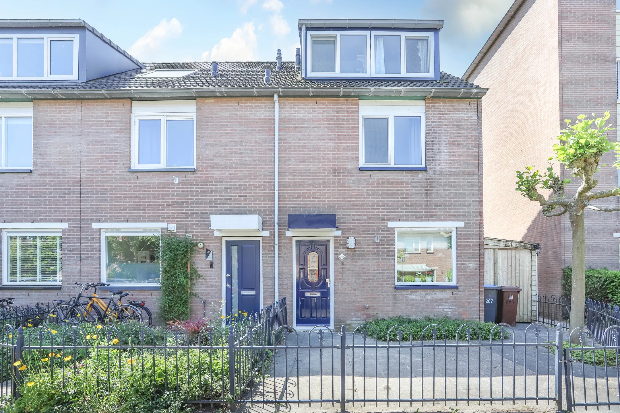 Hoekwoning Filipijnen 267 in Utrecht