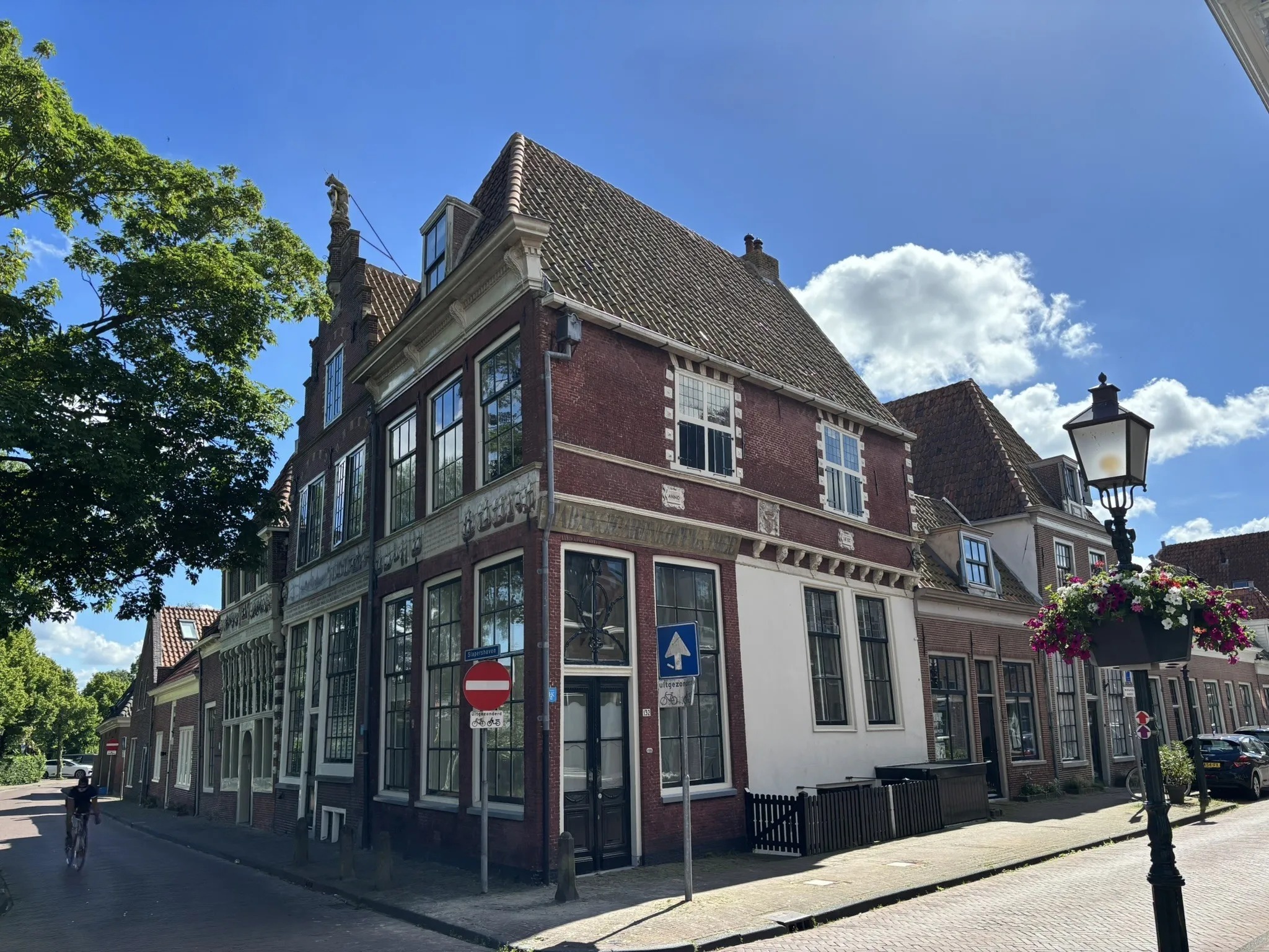 Hoekwoning Grote Oost 132 in Hoorn