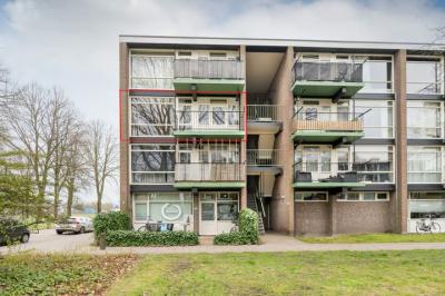 Portiekflat Haagjesweg 154 in Emmen