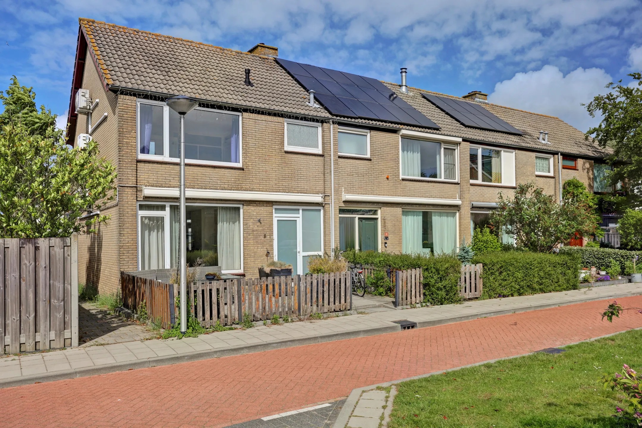 Hoekwoning De Bras 8 Heenvliet