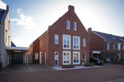 2-onder-1-kapwoning Meikersstraat 42 in Kerkdriel