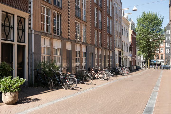 Bovenwoning Lange Leidsedwarsstraat 16 A in Amsterdam
