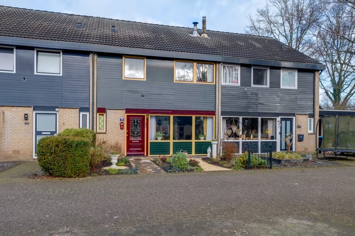 Tussenwoning Prins Florisplein 13 in Bathmen