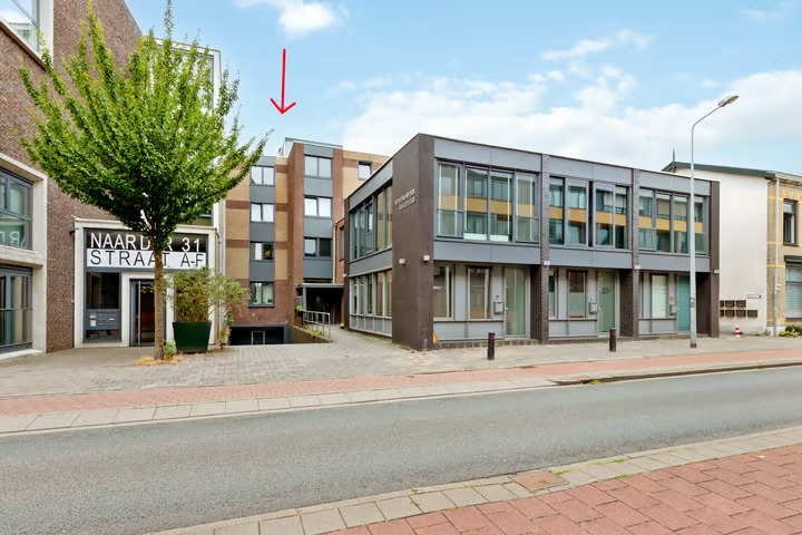 Portiekflat Naarderstraat 39 A in Hilversum