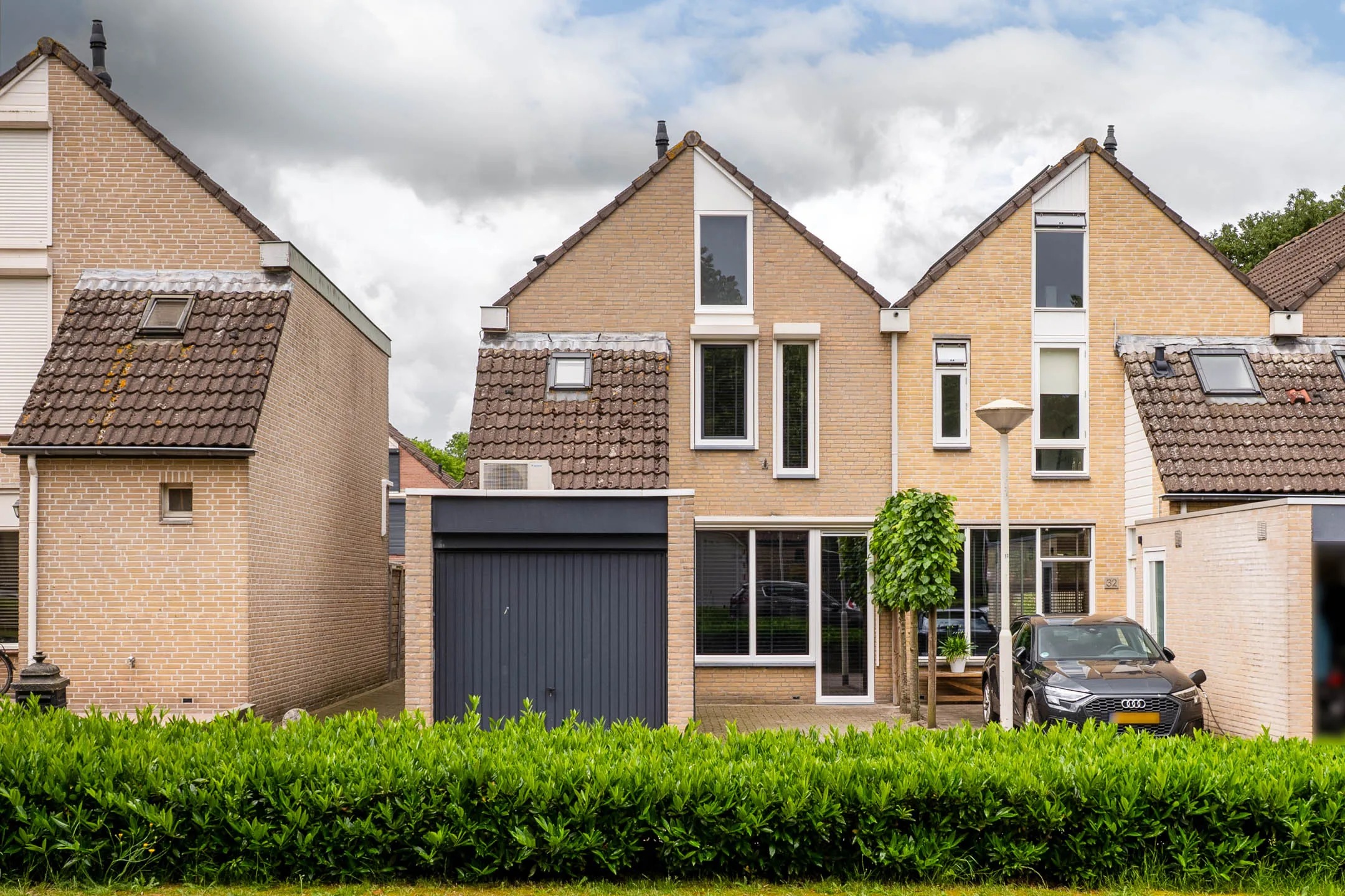 Hoekwoning de Hazelaar 31 in Hoogerheide