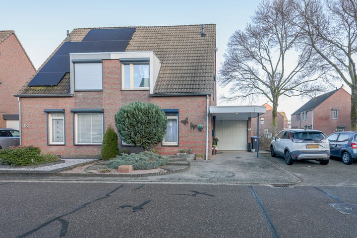 2-onder-1-kapwoning Riekhof 19 in Heerlen