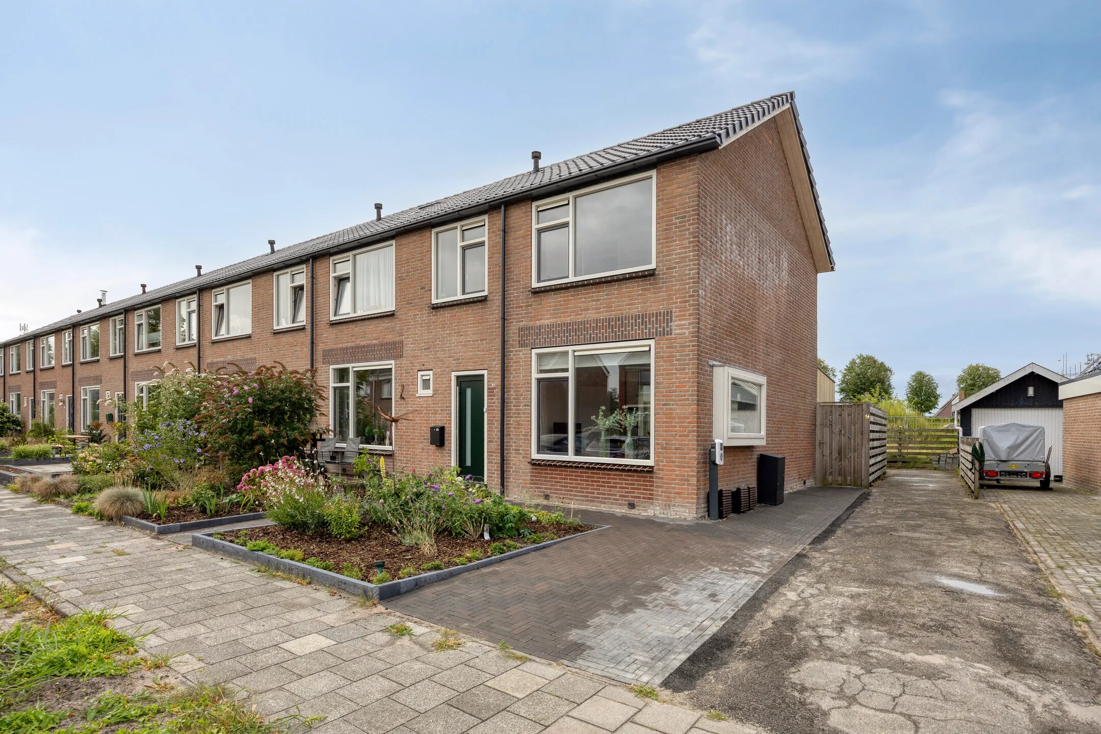 Hoekwoning Fivelingoweg 25 in Uithuizen