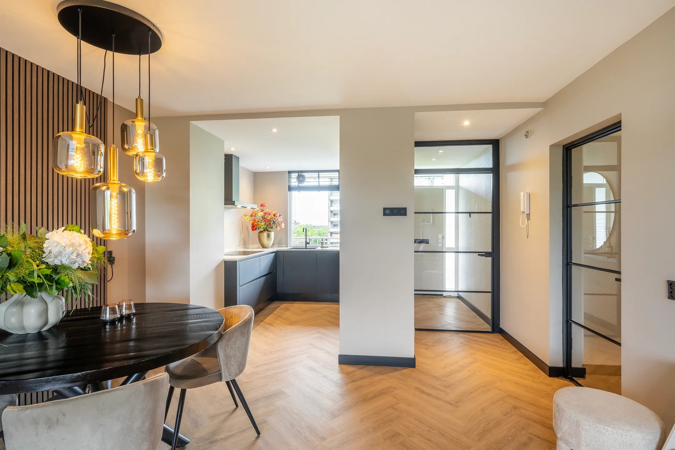 Galerijflat Schubertplein 103 in Schiedam