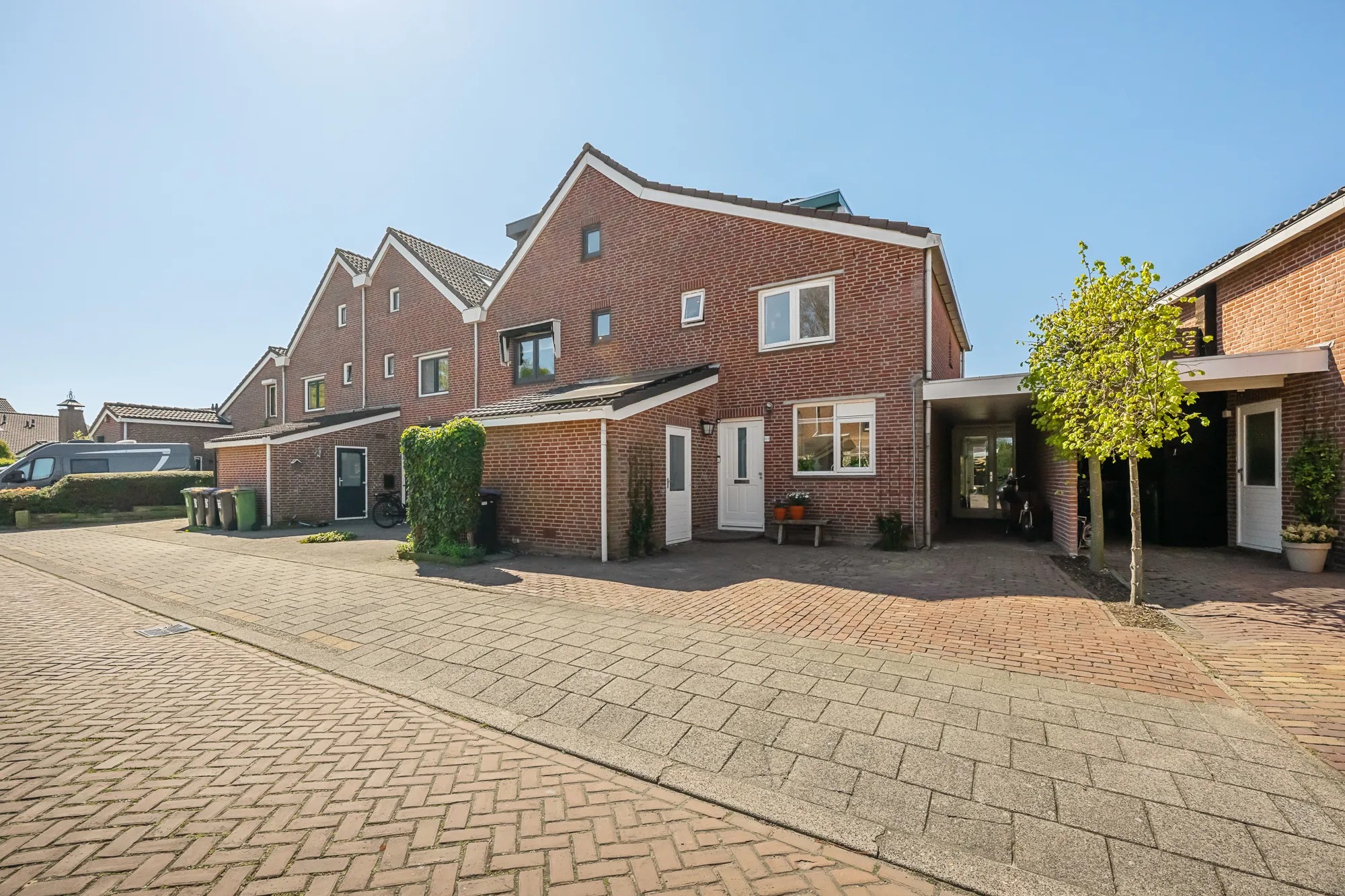 Hoekwoning Rosa Manussingel 81 in Heemskerk