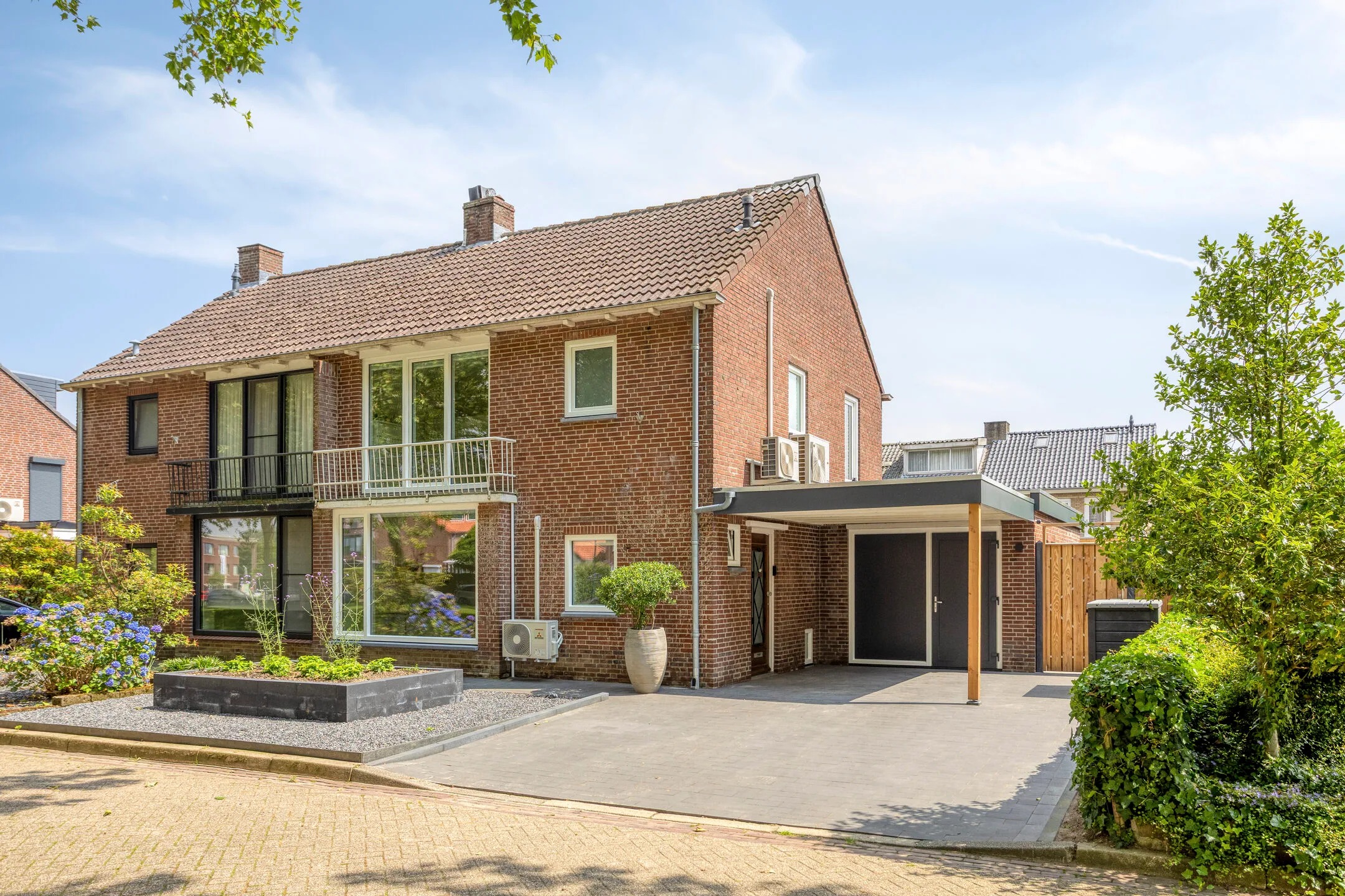 2-onder-1-kapwoning Gabriël Metsustraat 12 in Boxmeer