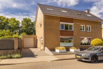 Eengezinswoning, 2-onder-1-kapwoning Vleugelmorgenstraat 19 in Stein
