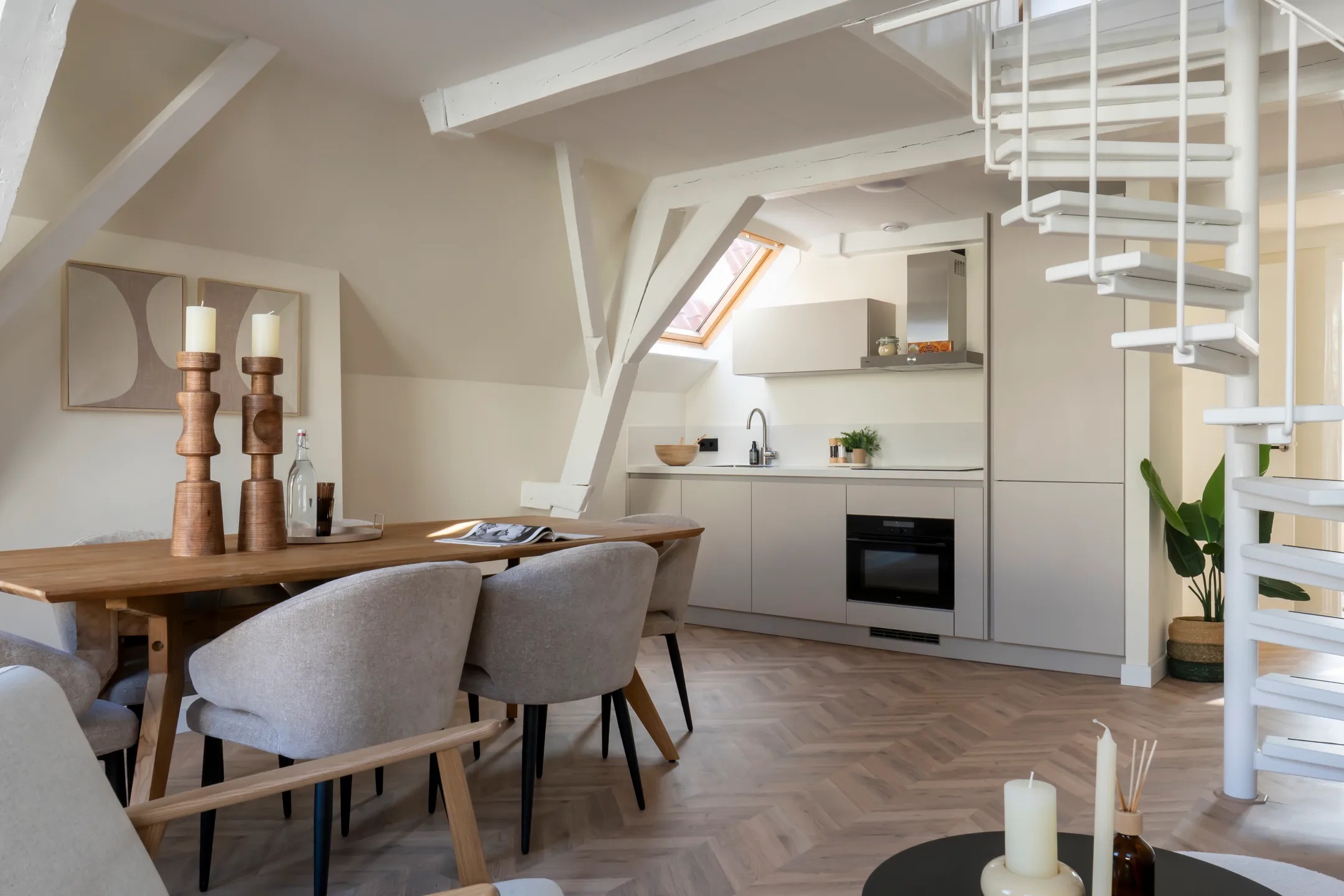 Bovenwoning Hogewoerd 131 B in Leiden