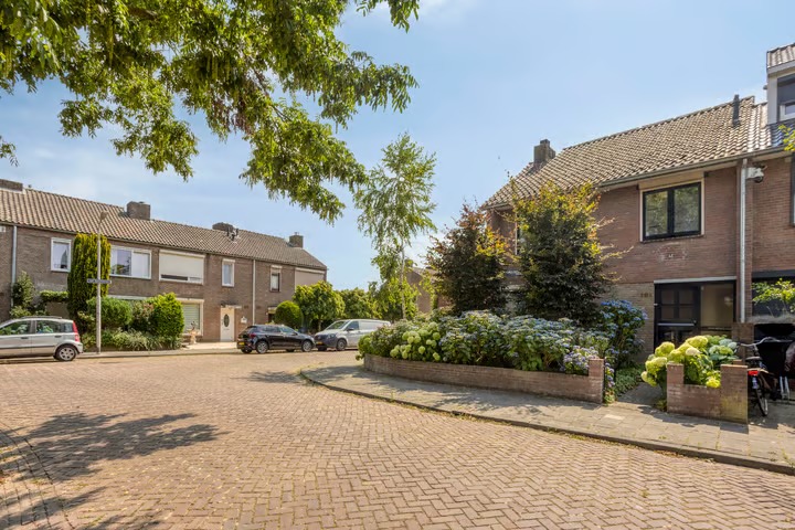 Hoekwoning Karel Doormanstraat 101 in Oss