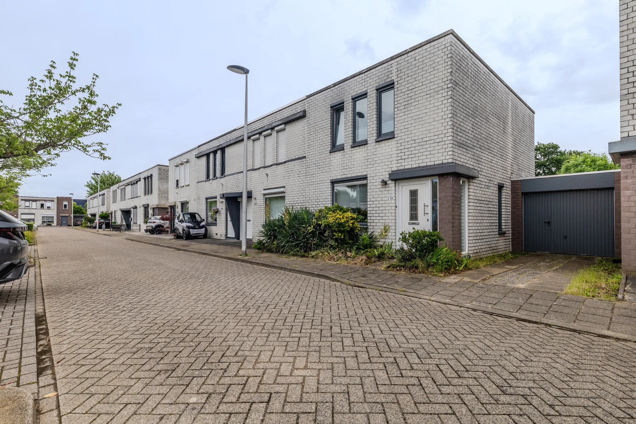 Hoekwoning Habsburgerplein 38 in Maastricht
