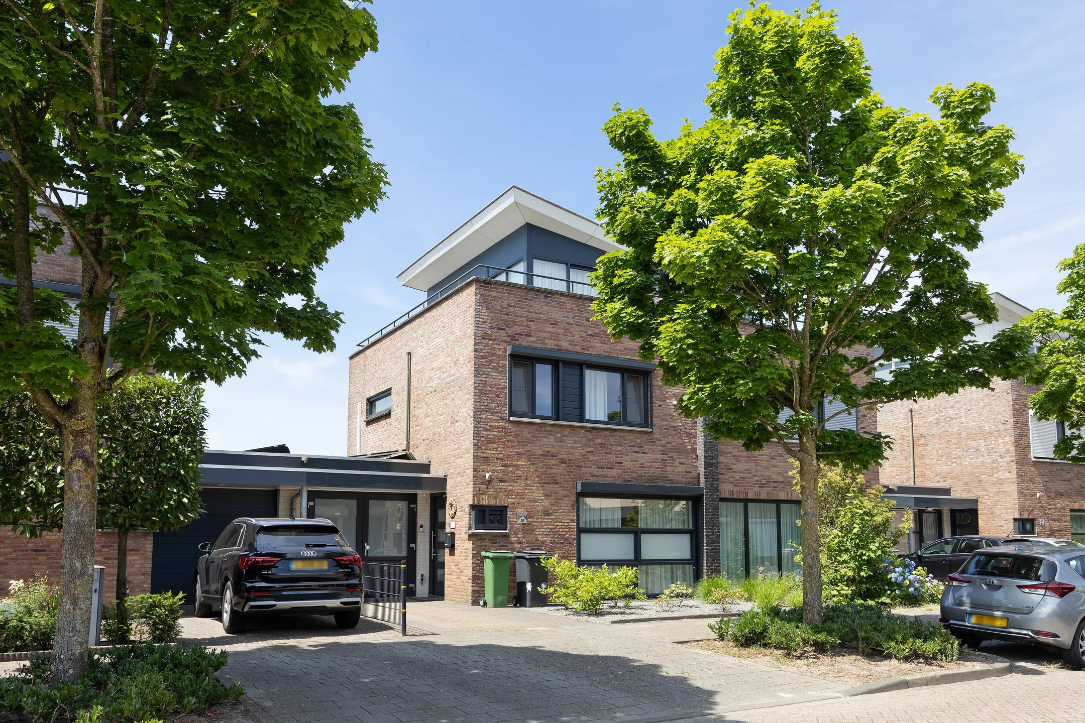 Geschakelde 2-onder-1-kapwoning De Schoolmeesterstraat 26 Vlijmen