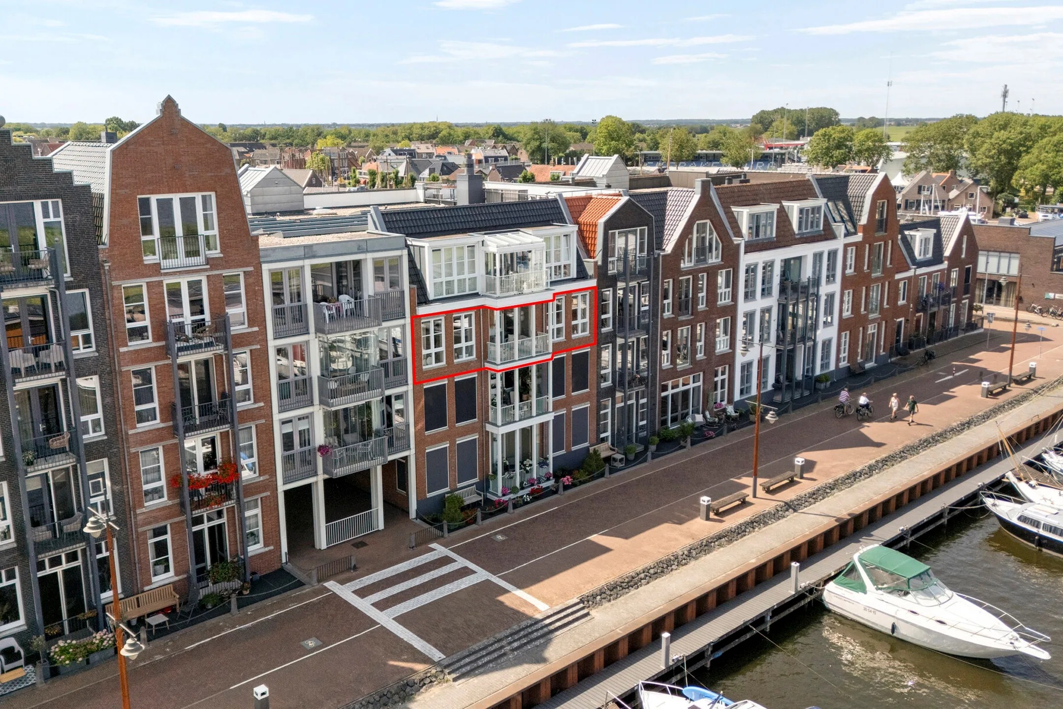 Bovenwoning Zuiderzeeboulevard 25 in Bunschoten-Spakenburg