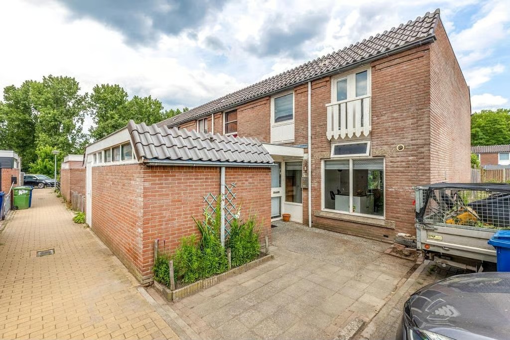 Eindwoning Achterwerf 97 in Almere