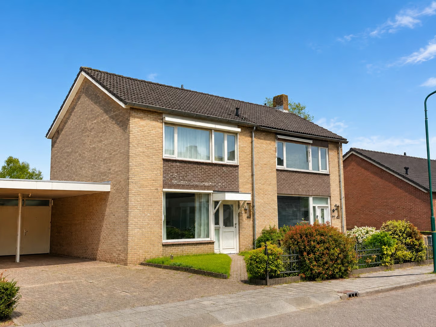 2-onder-1-kapwoning Eviestraat 9 in Riethoven
