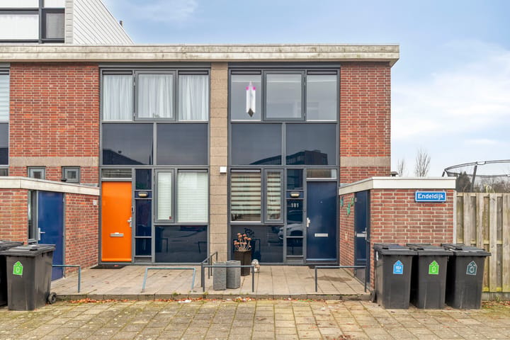 Hoekwoning Endeldijk 101 in Rotterdam
