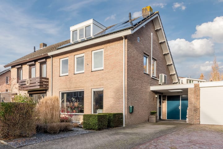 2-onder-1-kapwoning Metserwei 10 Valkenswaard