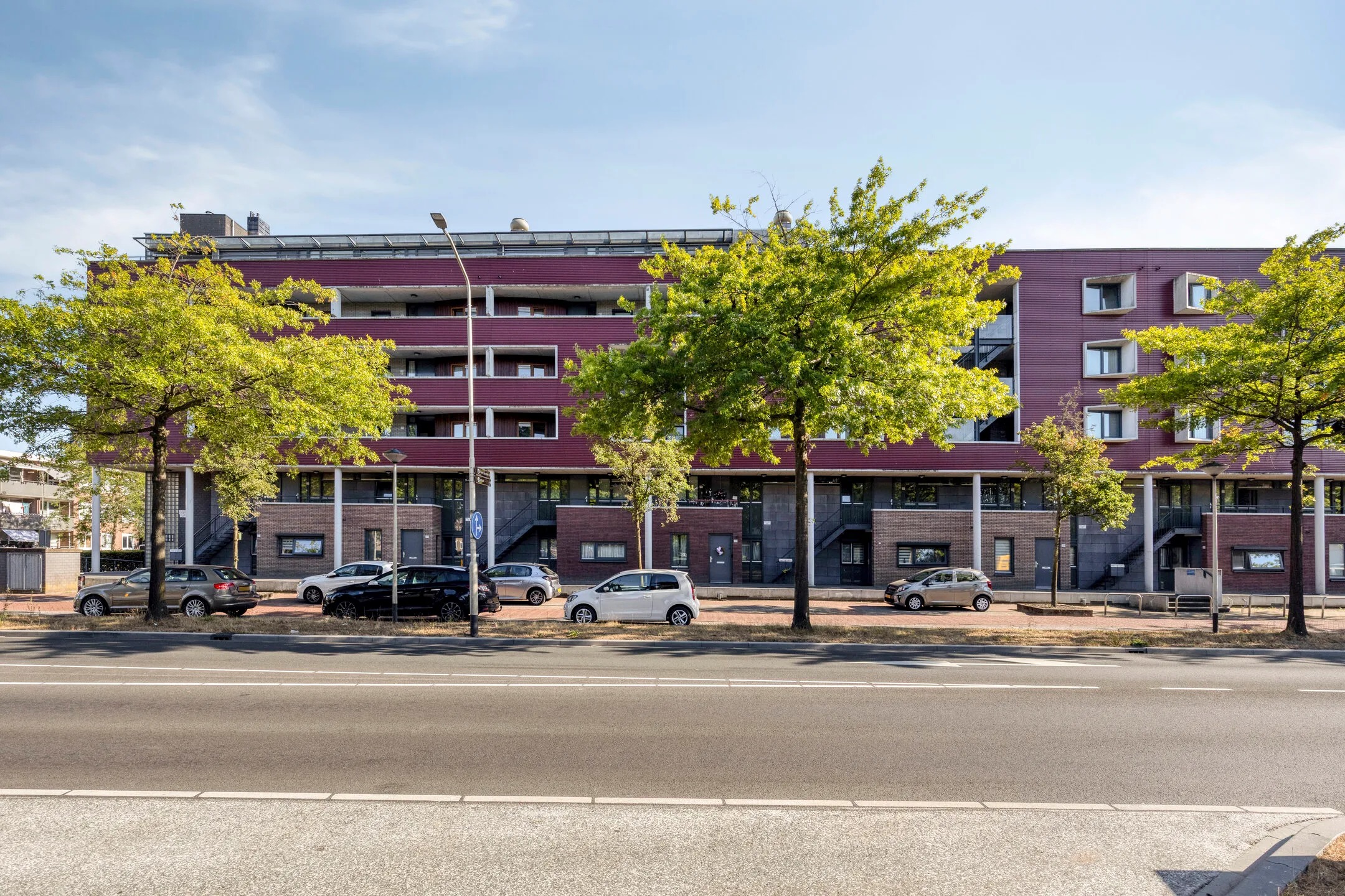 Galerijflat Burgemeester Freijterslaan 383 in Roosendaal