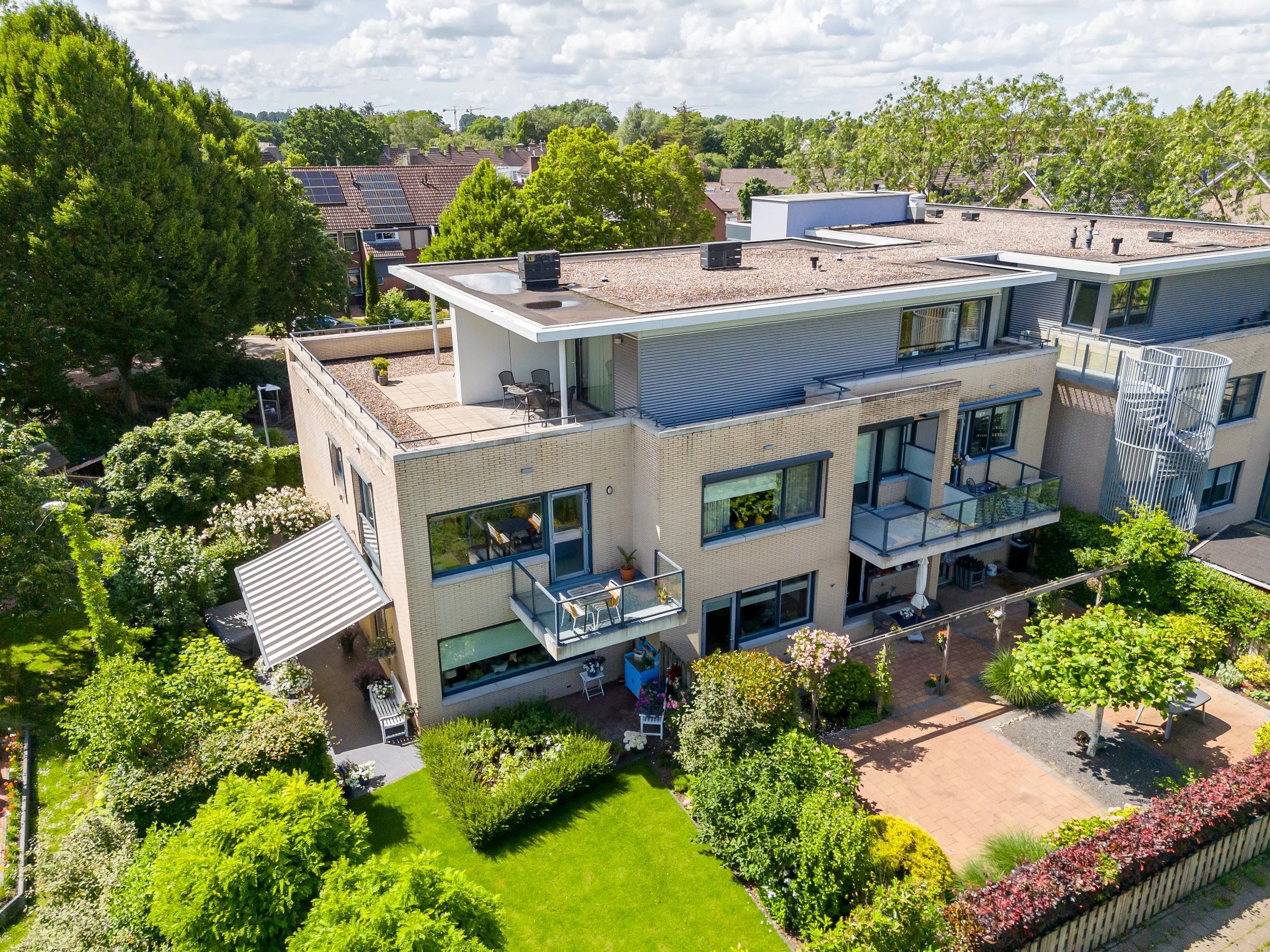 Bovenwoning Snellenweer 33 in Werkendam