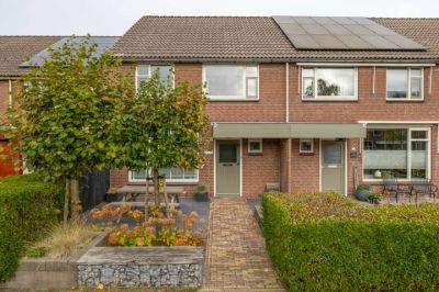 Eengezinswoning, tussenwoning Midden Woerd 35 in Naaldwijk