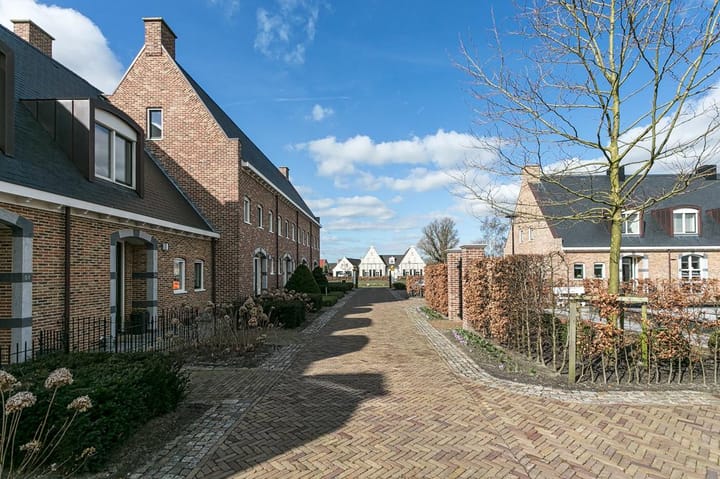 Tussenwoning Roomsterweg 5 p in Leek