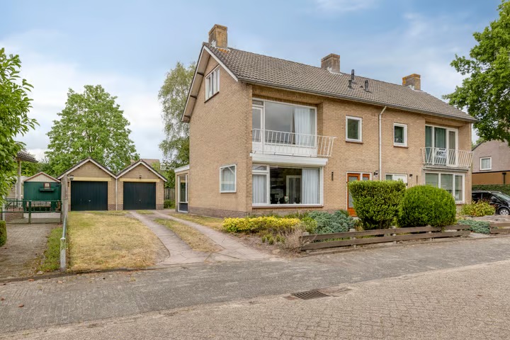 2-onder-1-kapwoning Acacia 6 in Helmond