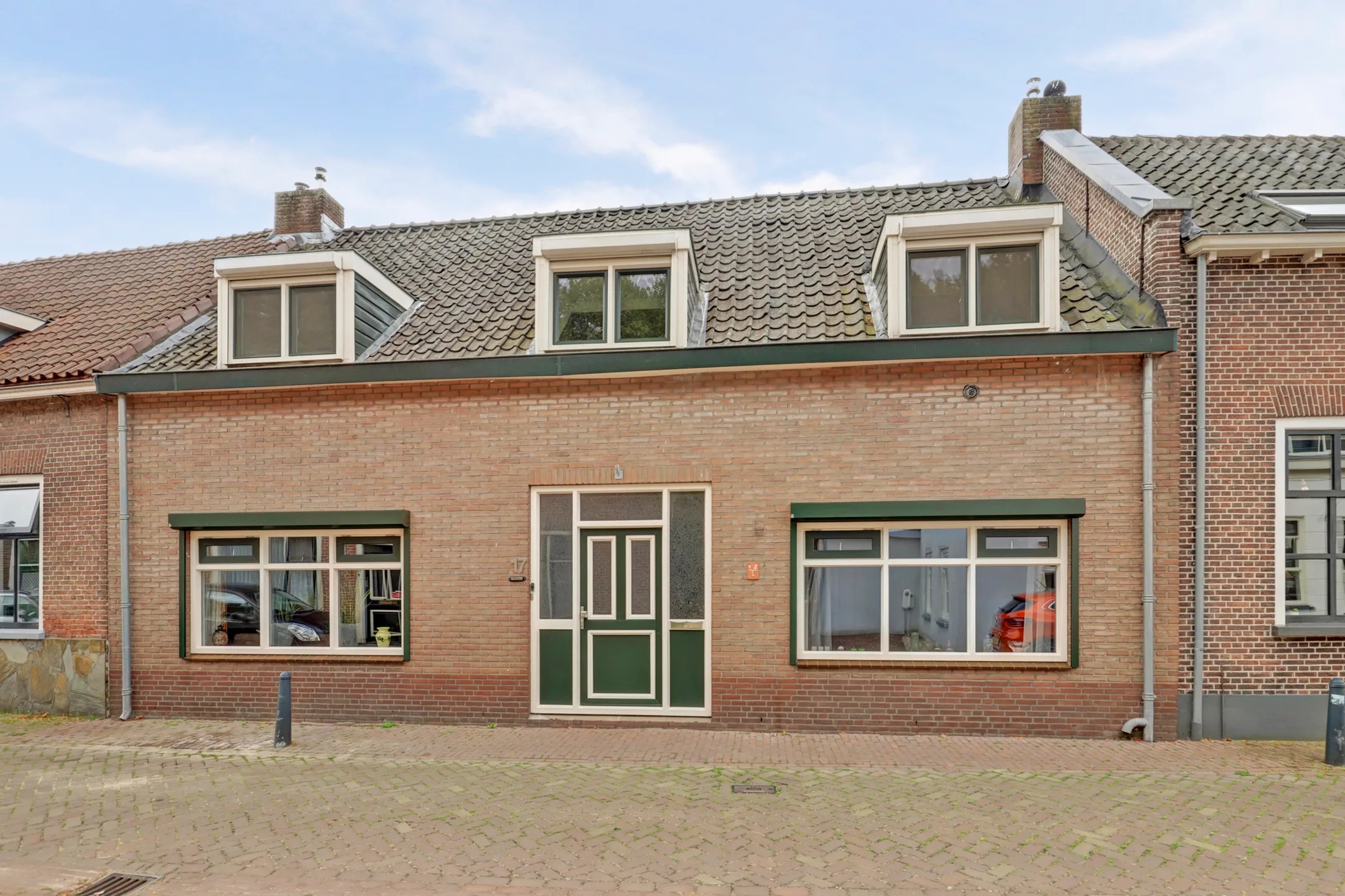 Tussenwoning Gasthuisstraat 17 in Heukelum