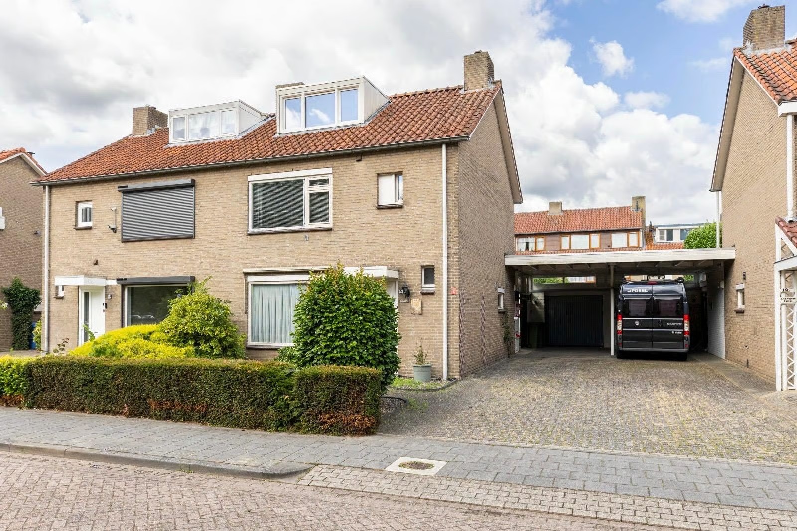 2-onder-1-kapwoning Sterrenlaan 14 in Veldhoven