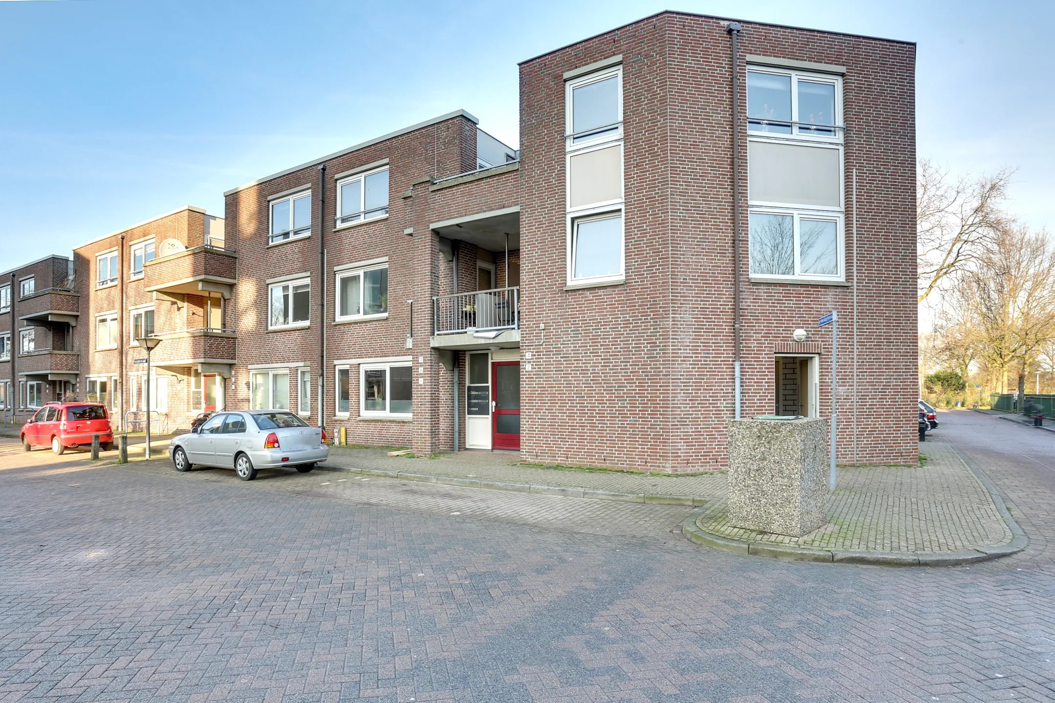 Portiekflat Naardingerland 4 in Huizen