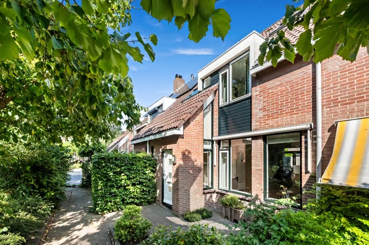 Tussenwoning Hoefslag 27 in Maasland