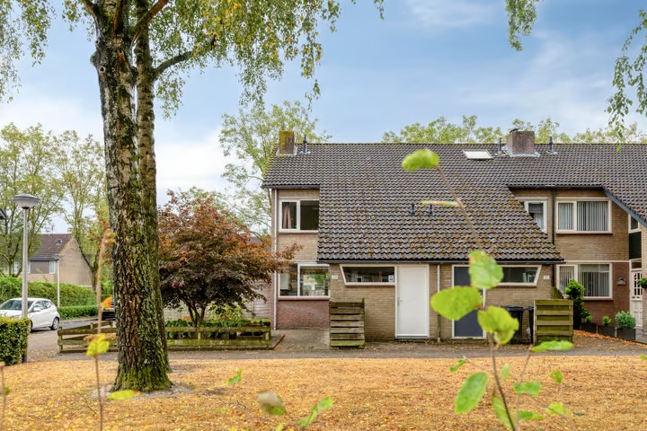 Hoekwoning Vedelring 124 in Etten-Leur