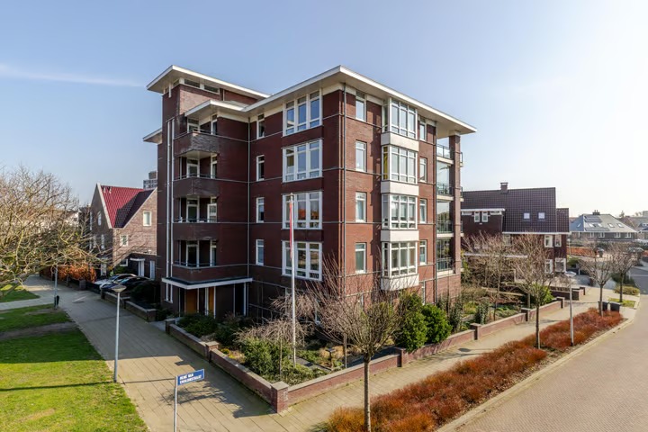 Bovenwoning Burgemeester Knappertlaan 19 B in Schiedam